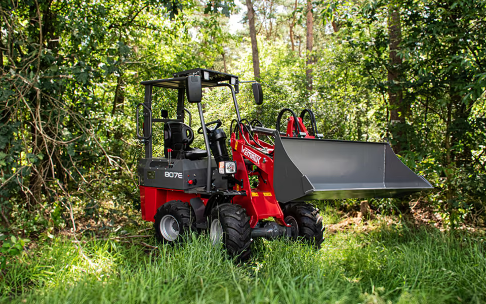Radlader, Hoflader Wematik 807e, 800 kg Hubkraft, rein elektrisch