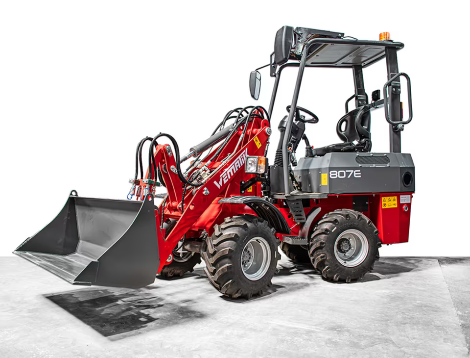 Radlader, Hoflader Wematik 807e, 800 kg Hubkraft, rein elektrisch